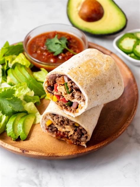 How Much Protein Is in a Burrito: A Culinary Exploration of Flavor and Nutrition