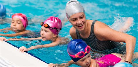 How to Teach Kids to Swim: A Comprehensive Guide to Building Confidence and Skills in the Water