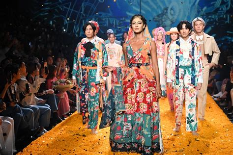 Siam Paragon Fashion Week: Eine Ode an Haute Couture und den Triumph des zeitgenössischen thailändischen Designs